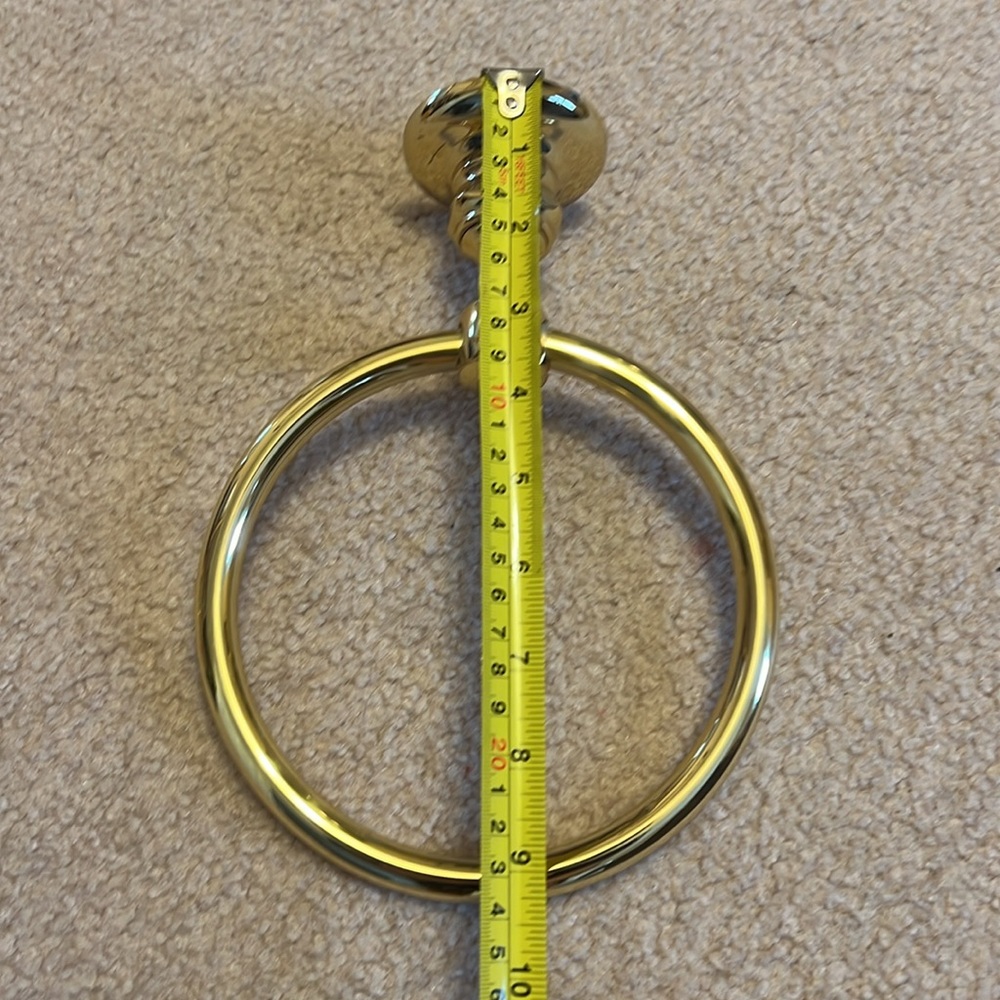 Delta Towel Ring
